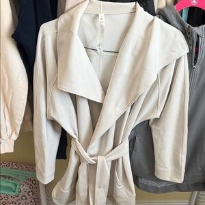 Lululemon Athletica soft stream belted wrap coat m/L NWOT